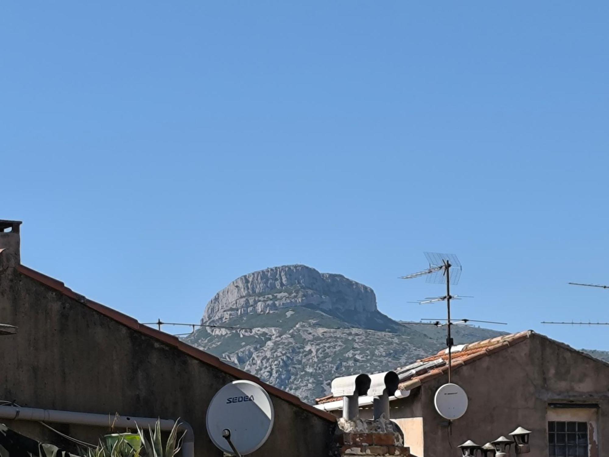 Chez Nico Et Mag Entre Mer Et Collines Aubagne Eksteriør billede